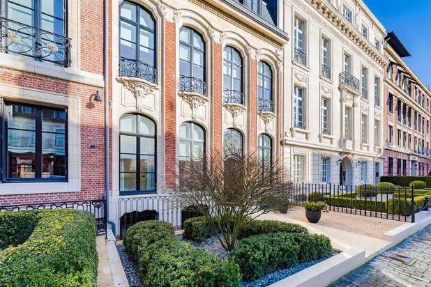 Villa te huur in Ixelles met referentie 19108956761