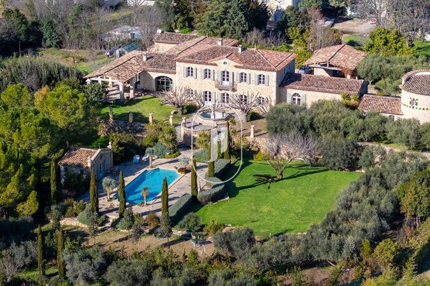 Bastide de charme type château à vendre à Lorgues