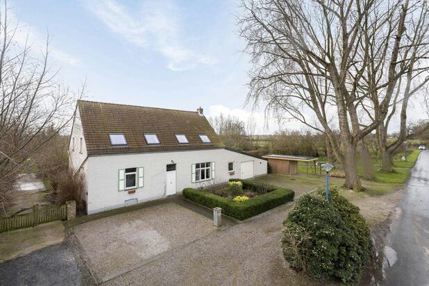 Rural property on 4,860m² in Wulpen (Koksijde).