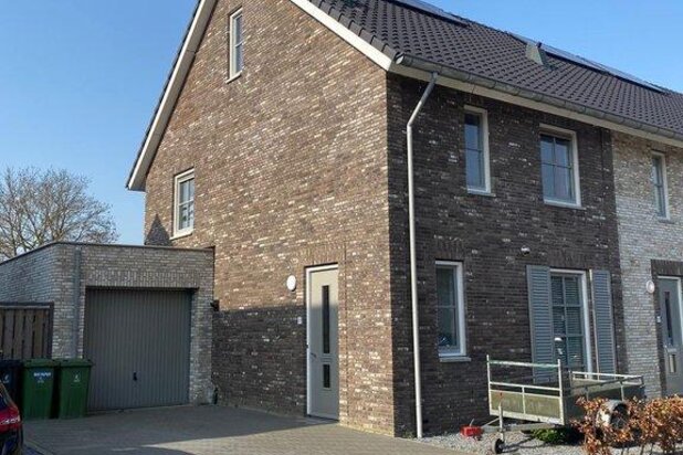 Villa for rent at OIRSCHOT with reference 19708659390