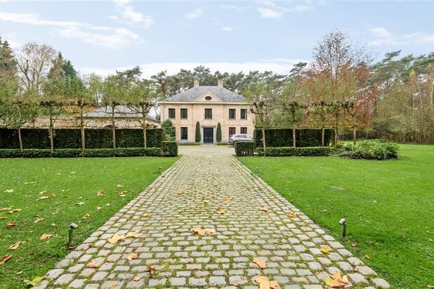 Luxueuze villa op 1,5 hectare grond op een prachtige locatie