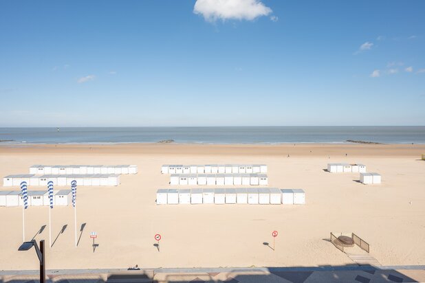 Fantastisch appartement met adembenemend zeezicht ideaal gelegen op de zeedijk in het Zoute.