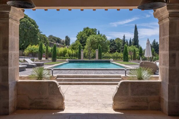 FOR SALE VILLA 7 ROOMS ST-RÉMY DE PROVENCE - PROVENCE / FRANCE - 17TH CENTURY COUNTRY HOUSE