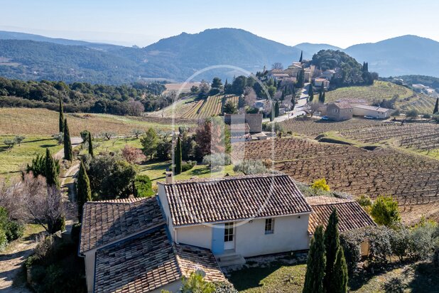 Uitzonderlijk huis met panoramisch uitzicht in Suzette