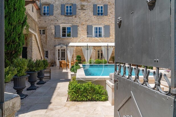 Elegant house for sale 15 km from Uzès