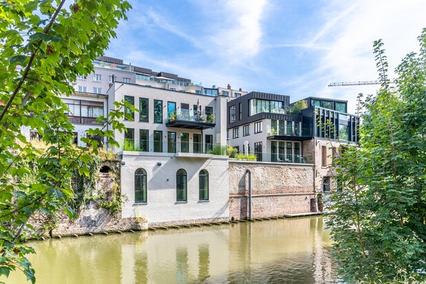 Uitzonderlijk Waterfront appartement aan de Leie in Gent. 