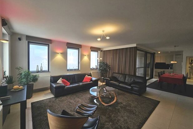 Bemeubeld Luxe appartement