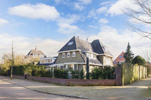 Villa te koop in HUIZEN met referentie 19708968857