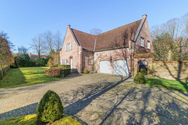 Uniek landhuis met prachtige tuin