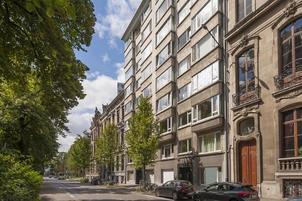 Uitzonderlijk art-deco penthouse in de Harmonie wijk