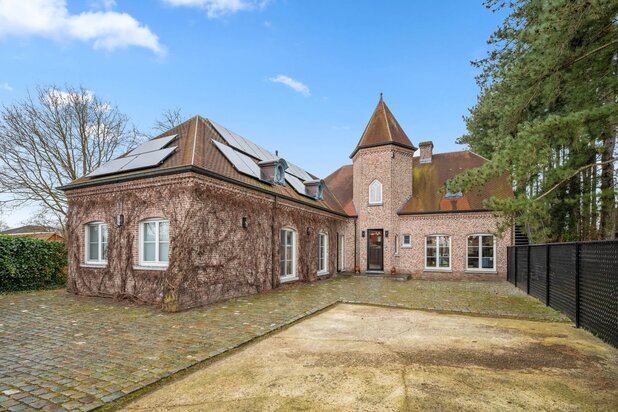 Unieke kangoeroe-woning in het centrum van BEERZEL