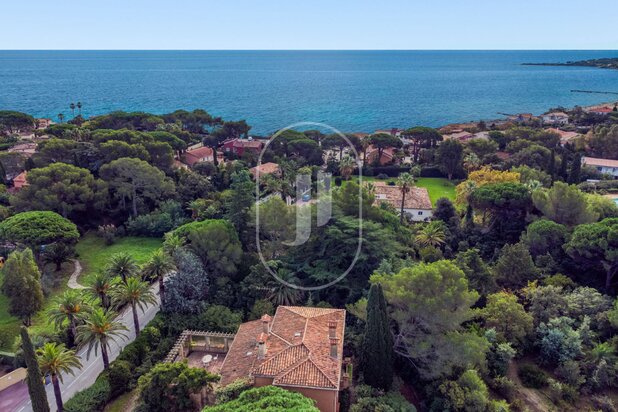 Huis te koop op 100m van het strand in Sainte-Maxime