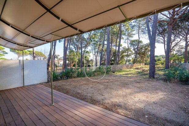 Nieuwe villa op 300 meter van het strand te koop in Sainte-Maxime