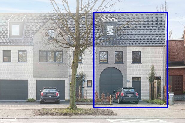 Ruime nieuwbouwwoning met tuin, oprit en garage!