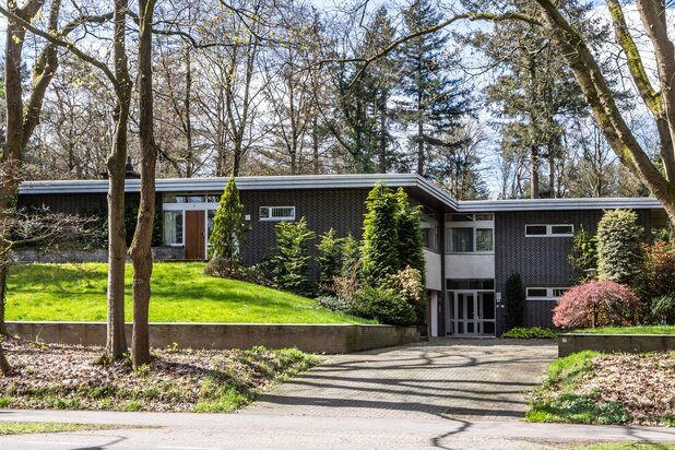 Villa te koop in Apeldoorn met referentie 19208172389