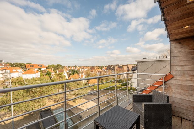 Modern duplex - penthouse with open view, located at the IJzerpark