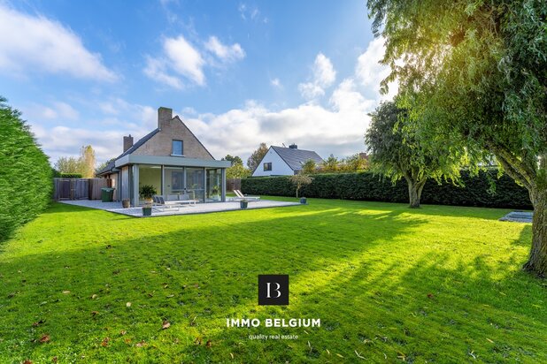 Spacious renovated villa near the center of De Haan