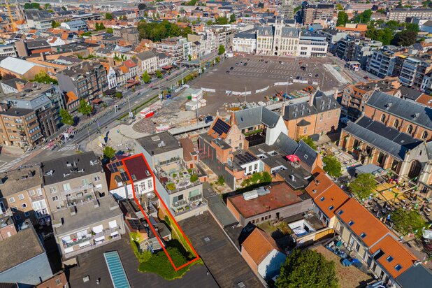 Luxueuze herenwoning met tuin op de Grote Markt