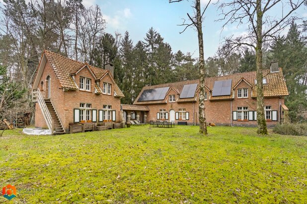 Instapklare hoeve met mogelijk 5 slpkrs op 3302 m² te Herentals