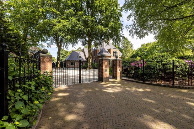 Villa te koop in HUIZEN met referentie 19108517476