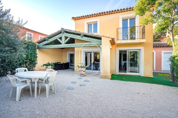 Superb house in walking distance of beaches and shops for sale in Sainte-Maxime