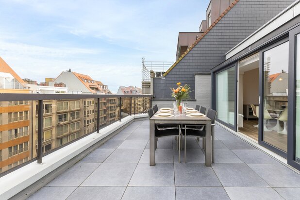 Magnifique penthouse à vendre avec 2 terrasses à Knokke