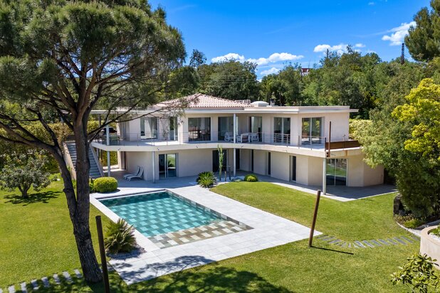 Villa te koop in Grimaud met referentie 19408976675