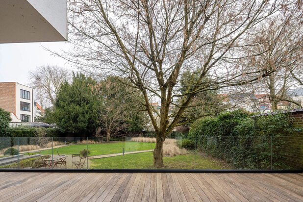 Quartier Lepoutre dans très bel immeuble REZ 138 m²+terrasse