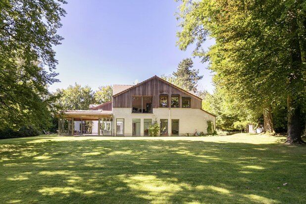 Villa coup de cœur avec piscine et vue dégagée – Quartier Ancien Golf